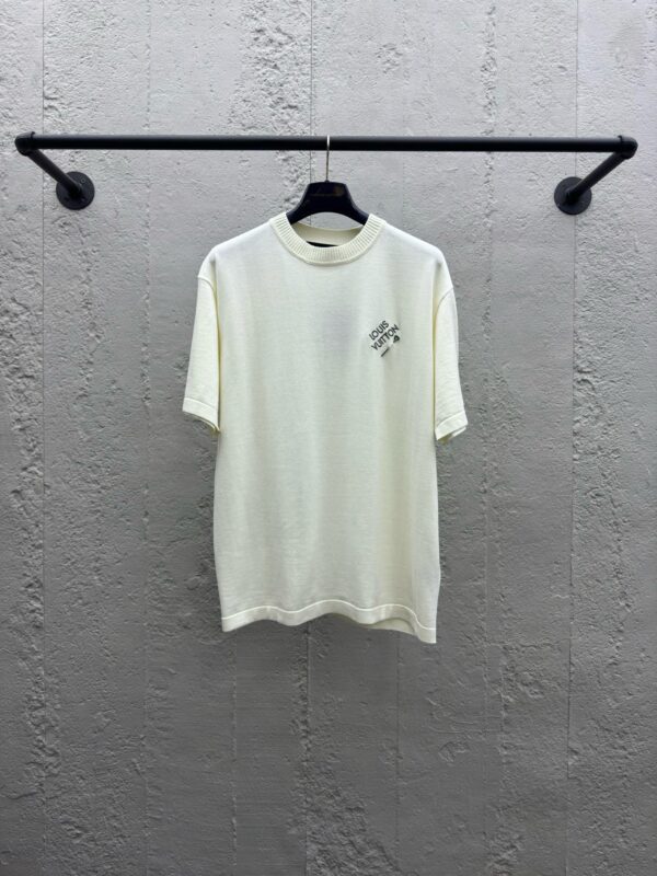 LOUIS VUITTON Embroidery letter pin short sleeves