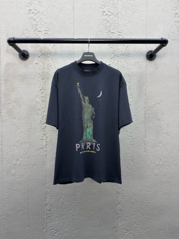 Balenciaga Lady of Liberty print short sleeves