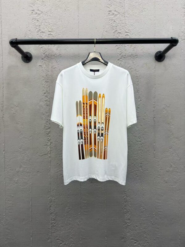LOUIS VUITTON gold foil printed short sleeves
