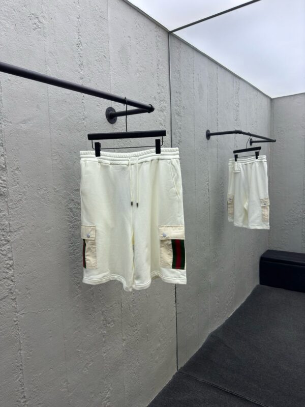 GUCCI GREEN AND RED WEB SHORTS - 图片 2