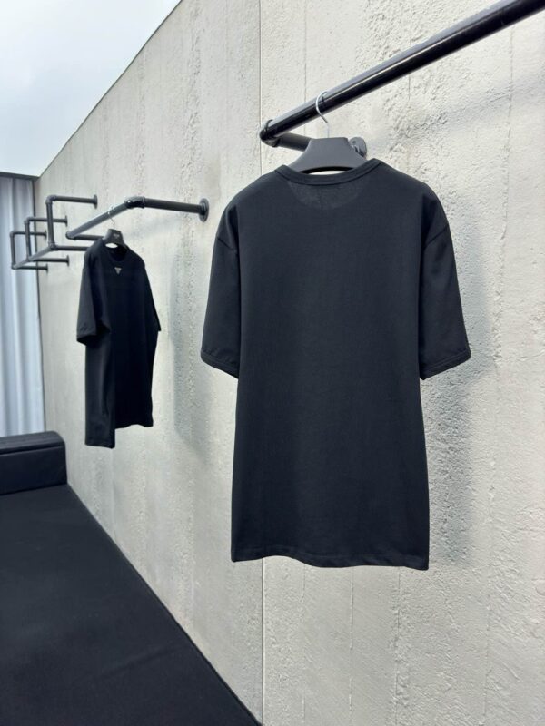 PRADA SHORT SLEEVES WITH TRIANGLE ON CHEST - 图片 9