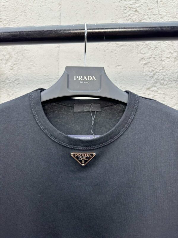 PRADA SHORT SLEEVES WITH TRIANGLE ON CHEST - 图片 8