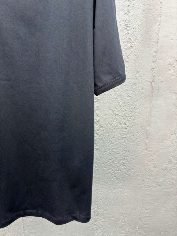 PRADA SHORT SLEEVES WITH TRIANGLE ON CHEST - 图片 5