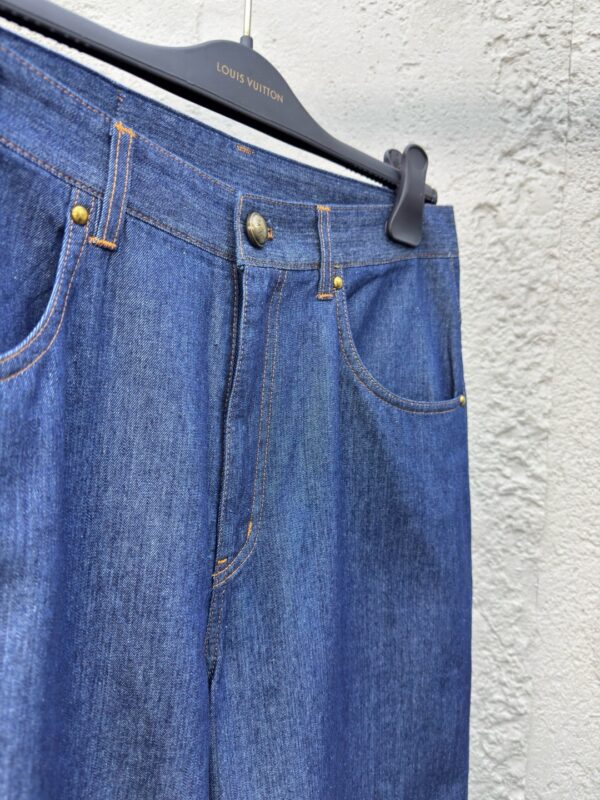 LOUIS VUITTON ROPE SIGNATURE LETTER-EMBROIDERED DENIM SHORTS - 图片 8