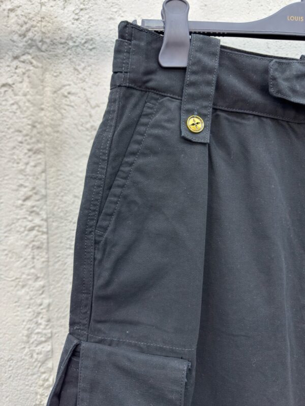 LOUIS VUITTON CARGO MULTI-POCKET SHORTS - 图片 7