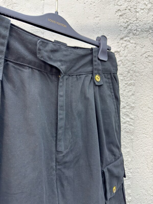 LOUIS VUITTON CARGO MULTI-POCKET SHORTS - 图片 5