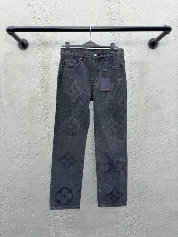 LOUIS VUITTON GRADIENT LETTER JEANS