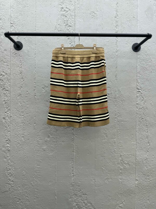 Burberry checked knitted shorts