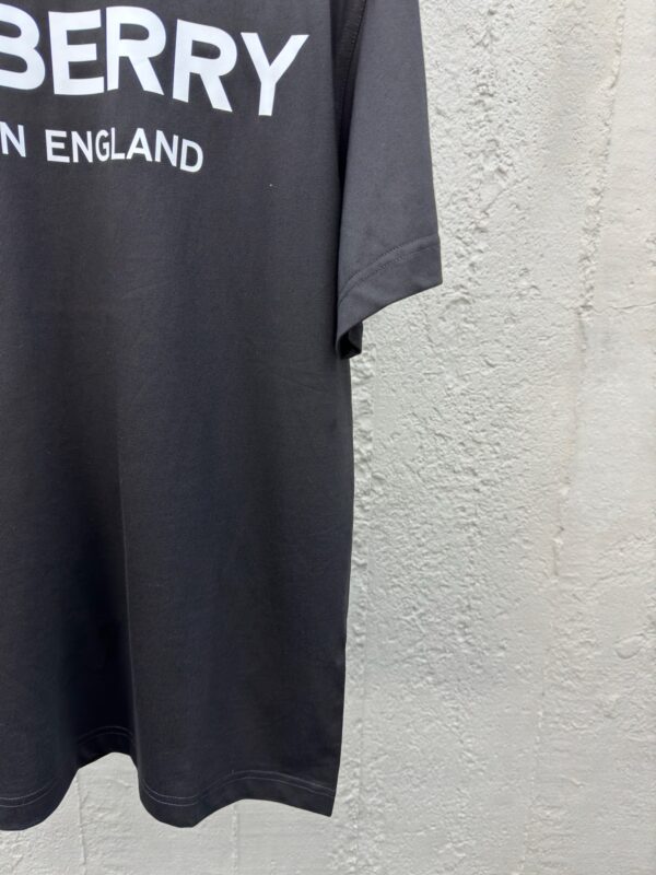 BURBERRY Letter print pattern short sleeves - 图片 8