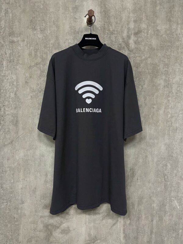 Balenciaga 520 Capsule Short sleeve T-shirt with a letter logo print