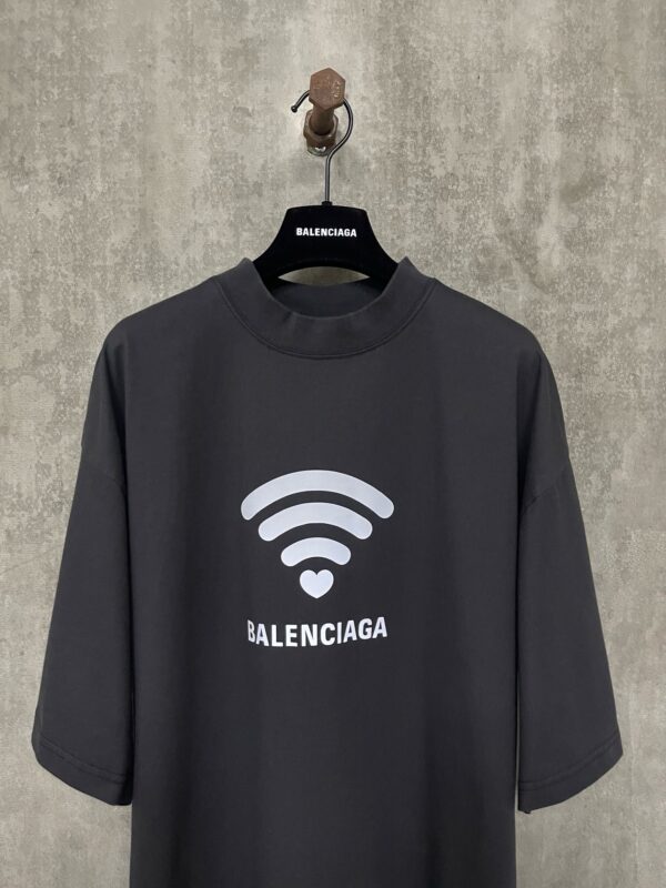 Balenciaga 520 Capsule Short sleeve T-shirt with a letter logo print - 图片 4