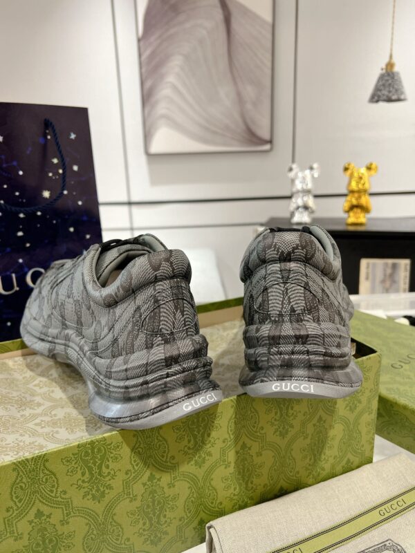 Gucc! Run series 24ss New water transfer sneakers - 图片 6