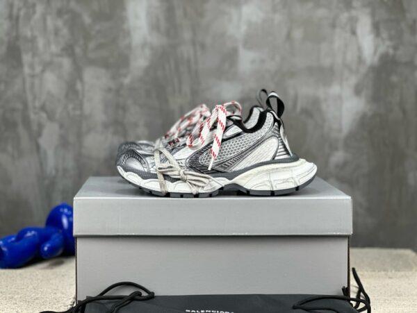 Balenciaga 9th Generation 3XL Sneaker Series - 图片 3