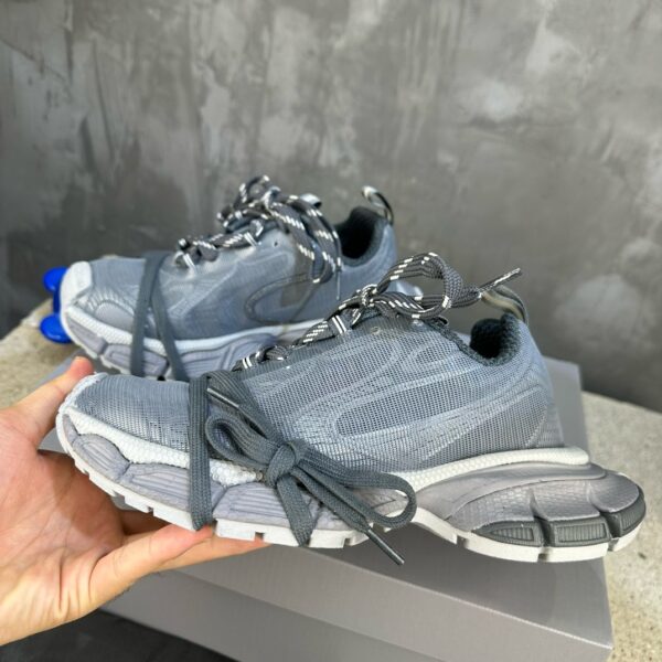 Balenciaga Nine Generations is the latest hit 3XL Sneaker series - 图片 5