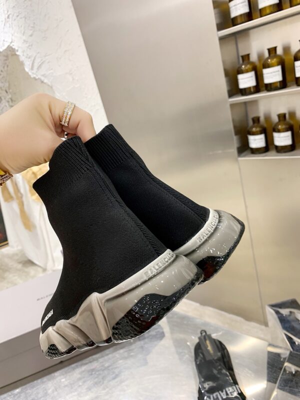 Balenciaga coated model - 图片 2