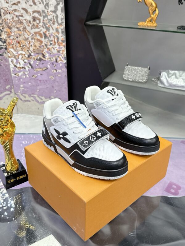 LV Louis Vuitton L Home Trainer 25 Spring/New Style