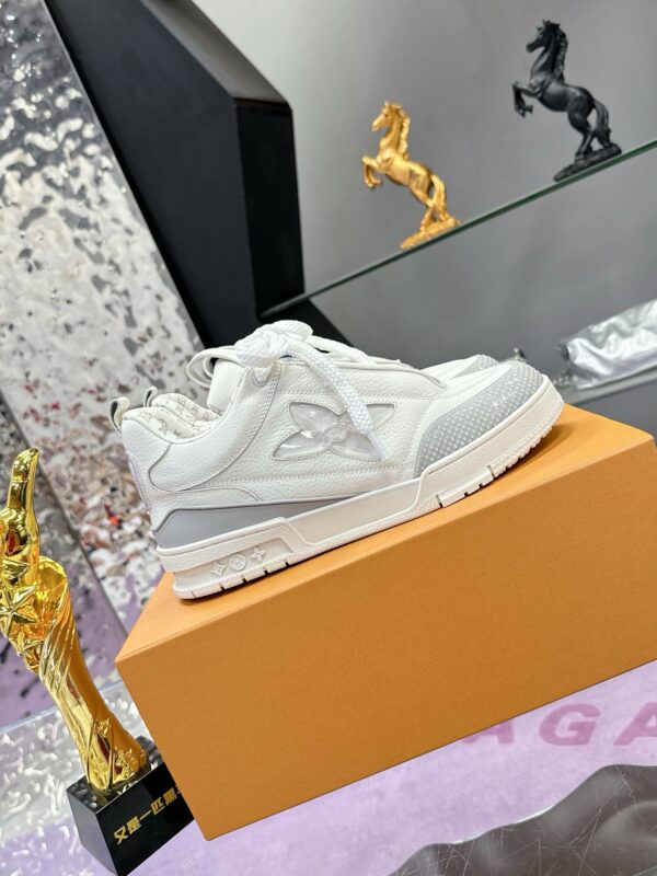 LV 2025 SS new official sync new colors 💗 Louis Vuitton catwalk skateboarding shoes are a hit - 图片 9