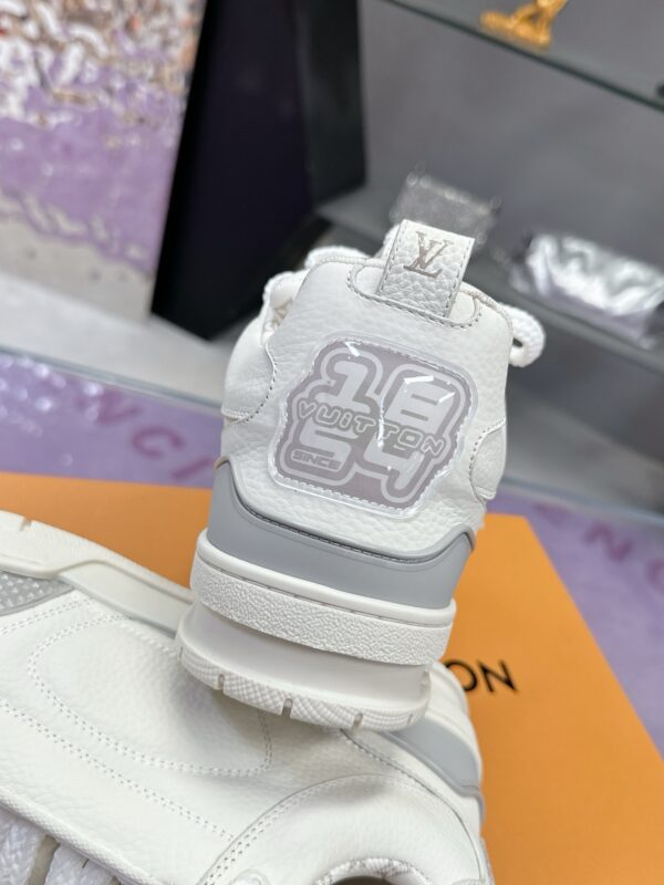 LV 2025 SS new official sync new colors 💗 Louis Vuitton catwalk skateboarding shoes are a hit - 图片 2