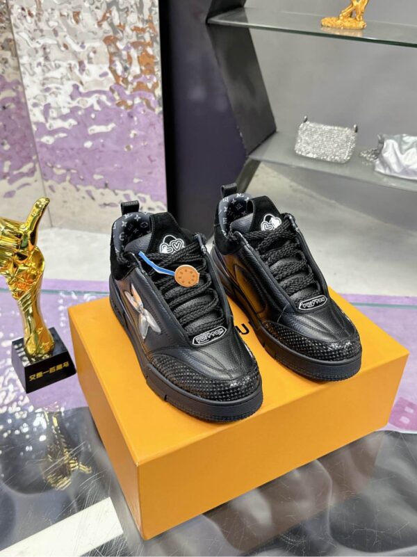 LV 2025 SS new official sync new colors 💗 Louis Vuitton catwalk skateboarding shoes are a hit