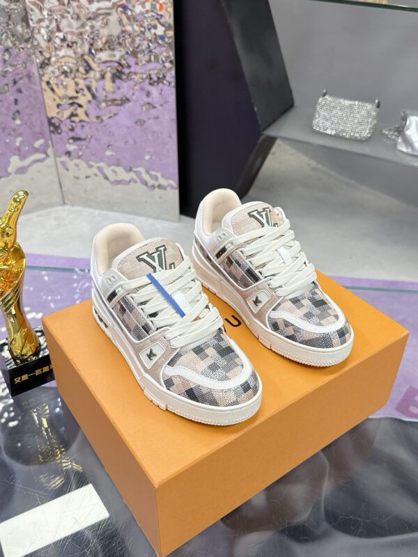 LV Trainer Maxi sneakers