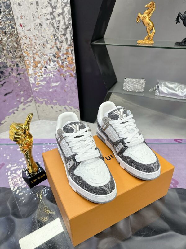 LV Trainer Maxi sneakers