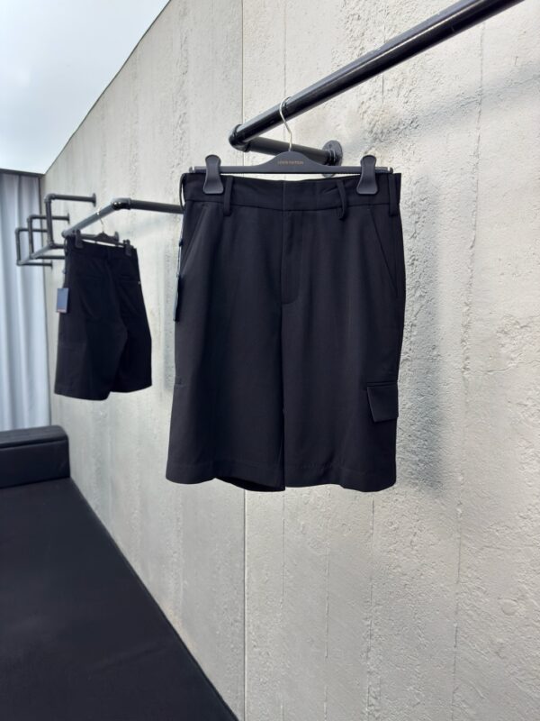 LOUIS VUITTON LABEL CARGO SHORTS - 图片 5