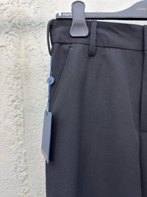 LOUIS VUITTON LABEL CARGO SHORTS - 图片 6