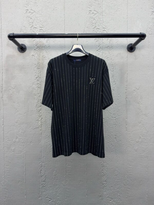 LOUIS VUITTON THIN STRIPES WITH DIAMOND LETTERING SHORT SLEEVES